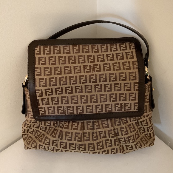 FENDI Monogram Purse - Picture 2 of 6